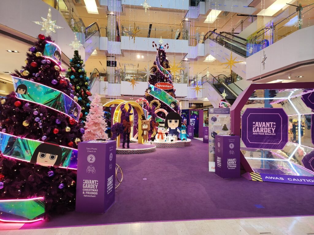 inside of kualalampur shopping mall