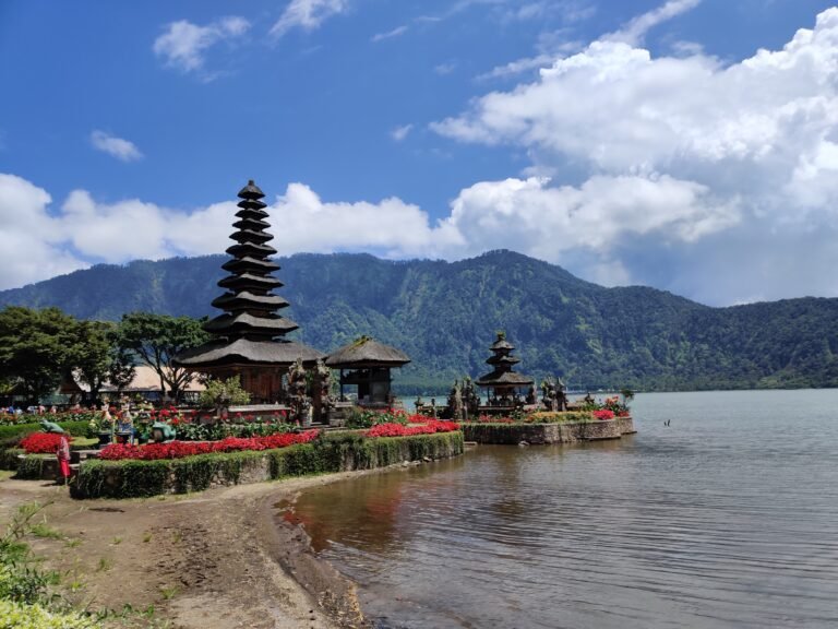 ocean and mountain travel experience danu beratan bali indonesia